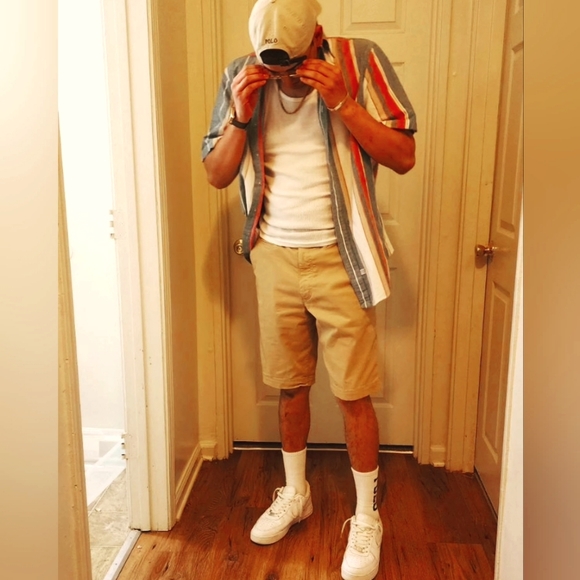 Meet your Posher, Johnny - Picture 2 of 11